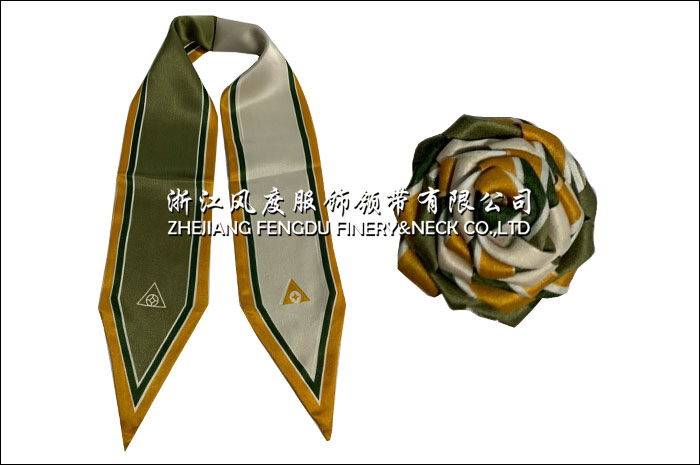 真絲雙層尖角長(zhǎng)巾，農(nóng)業(yè)發(fā)展銀行.jpg